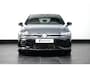 Volkswagen Golf VIII Lim. 1.5 eTSI 150PK 7-DSG R-Line l Panoramadak l Stoel Stuurverwarming l Adapt. Cr Control l 19" l IQ Light l Matrix l