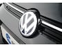 Volkswagen Golf VIII Lim. 1.5 eTSI 150PK 7-DSG R-Line l Panoramadak l Stoel Stuurverwarming l Adapt. Cr Control l 19" l IQ Light l Matrix l