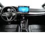 Volkswagen Golf VIII Lim. 1.5 eTSI 150PK 7-DSG R-Line l Panoramadak l Stoel Stuurverwarming l Adapt. Cr Control l 19" l IQ Light l Matrix l