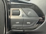 Peugeot e-208 EV Active Pack 50 kWh Navigatie | Cruise control | Stoel verwarming | Apple Carplay & Android Auto | Parkeer Sensoren achter | DAB+ | Keyless Start SOH 98,9%