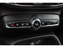 Volvo XC40 B4 Plus Dark | Panoramadak | Trekhaak | Verwarmbare voorstoelen en stuurwiel | Premium audio by Harman Kardon | Adaptieve cruise control