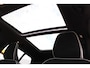 Volvo XC40 B4 Plus Dark | Panoramadak | Trekhaak | Verwarmbare voorstoelen en stuurwiel | Premium audio by Harman Kardon | Adaptieve cruise control