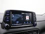 Hyundai Kona 1.0T Premium Stoelventilatie voorzijde / Stoel en stuurverwarming / Cruise control / Airco / Navigatie / Apple Carplay/