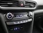 Hyundai Kona 1.0T Premium Stoelventilatie voorzijde / Stoel en stuurverwarming / Cruise control / Airco / Navigatie / Apple Carplay/