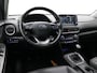 Hyundai Kona 1.0T Premium Stoelventilatie voorzijde / Stoel en stuurverwarming / Cruise control / Airco / Navigatie / Apple Carplay/