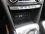 Hyundai Kona 1.0T Premium Stoelventilatie voorzijde / Stoel en stuurverwarming / Cruise control / Airco / Navigatie / Apple Carplay/