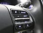 Hyundai Kona 1.0T Premium Stoelventilatie voorzijde / Stoel en stuurverwarming / Cruise control / Airco / Navigatie / Apple Carplay/