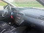 Fiat Punto Grande 1.4-16V Sport 120PK NL AUTO NAP! NIEUW DISTRIBUTIE! AIRCO ECC l ELEK PAKKET l LMV l MTF STUUR! ZELDZAAM MOOI!