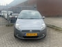 Fiat Punto Grande 1.4-16V Sport 120PK NL AUTO NAP! NIEUW DISTRIBUTIE! AIRCO ECC l ELEK PAKKET l LMV l MTF STUUR! ZELDZAAM MOOI!