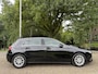Mercedes-Benz A-klasse 200 Business Solution | Leder | Camera | Stoelverwarming | Nieuwe Service & APK | Garantie |