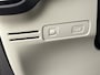 Volvo XC40 T4 Inscription | 18" Allseason | Panoramadak | 360 Camera | Elektr. verst. Lederen Stoelen | Adaptieve Cruise | BLIS | Parkeercamera | Parkeerverwarming |
