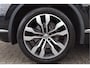 Volkswagen Touareg 3.0 TDI Atmosphere Panoramadak, Memory, Adaptive cruise, Stoelverwarming