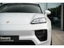 Porsche Macan 4 100 kWh l Luchtvering l InnoDrive l Panoramadak l Elektrische trekhaak l  Bose l