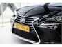 Lexus IS 300h Hybrid Business Line Limited | Schuifdak | Navigatie | Stoelverwarming |