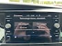 Volkswagen Transporter Volkswagen 2.0 TDI DC Bulli / ACC / Standkachel / Carplay