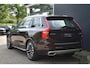 Volvo XC90 T8 Twin Engine AWD Inscription | Bowers & Wilkins Premium Audio | Luchtvering | 360 graden Camera | Head Up Display | Semi Elektrische Trekhaak | Exterior stylingkit | Treeplanken | 21 inch Lichtmetalen velgen | Massage | Stoel-/Stuurwielverwarming | Stoelkoeling | BLIS | Adaptieve Cruise Control | Pilot Assist |