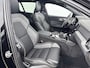 Volvo V60 T8 Recharge Plus Dark | 18" | Panoramadak | Head-Up | Trekhaak | Elektr. verst. Sportstoelen | 360 Camera | Stoel/Stuur/Achterbankverwarming