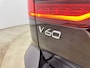 Volvo V60 T8 Recharge Plus Dark | 18" | Panoramadak | Head-Up | Trekhaak | Elektr. verst. Sportstoelen | 360 Camera | Stoel/Stuur/Achterbankverwarming