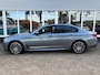 BMW 5-Serie 520i High Executive | M Pakket | Schuif/kanteldak | Sfeerverlichting | Apple Carplay