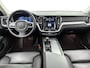 Volvo V60 2.0 B4 Plus Dark | Stoelverwarming | 19 Inch wielen | trekhaak |