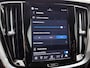 Volvo V60 2.0 B4 Plus Dark | Stoelverwarming | 19 Inch wielen | trekhaak |