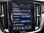 Volvo V60 2.0 B4 Plus Dark | Stoelverwarming | 19 Inch wielen | trekhaak |