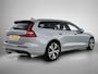 Volvo V60 2.0 B4 Plus Dark | Stoelverwarming | 19 Inch wielen | trekhaak |