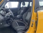 MINI Cooper 5-Deurs 1.5 Chili Serious Business | Bluetooth | Cruise Control | Climate Control |