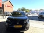 Peugeot 2008 1.2 Hybrid 136 Style Hybride + Benzine * Climate & Cruise Control * Navigatie & Spotify via Google Maps Up To Date * DAB Radio * Rijstrooksensor * Parkeersensoren * Vingerhoets; Vierde Generatie Eersteklas Service. Al meer dan 100 jaar een begrip in de Brabantse Kempen