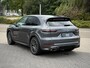 Porsche Cayenne E-HYBR SPORT CHRONO ELK. TREKHAAK BOSE LUCHTVERING