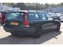 Volvo V70 2.4 Comfort Line | Automaat | APK 07-2027! | Cruise control | Trekhaak | Zie foto's