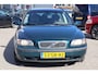 Volvo V70 2.4 Comfort Line | Automaat | APK 07-2027! | Cruise control | Trekhaak | Zie foto's