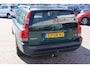 Volvo V70 2.4 Comfort Line | Automaat | APK 07-2027! | Cruise control | Trekhaak | Zie foto's