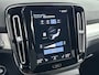 Volvo XC40 T4 Recharge Plus | 18" | Trekhaak | Harman Kardon | Elektr. verst. Stoelen | Stoel/Stuurverwarming | Adaptieve Cruise | BLIS | Keyless | Elektrische Achterklep | Parkeercamera