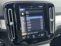 Volvo XC40 T4 Recharge Plus | 18" | Trekhaak | Harman Kardon | Elektr. verst. Stoelen | Stoel/Stuurverwarming | Adaptieve Cruise | BLIS | Keyless | Elektrische Achterklep | Parkeercamera