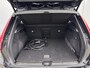 Volvo XC40 T4 Recharge Plus | 18" | Trekhaak | Harman Kardon | Elektr. verst. Stoelen | Stoel/Stuurverwarming | Adaptieve Cruise | BLIS | Keyless | Elektrische Achterklep | Parkeercamera