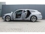 Volkswagen Arteon 1.4 TSI R-Line Business+ Incl. 12 maanden garantie | SOH 100% | Airco | Adaptieve Cruise | Parkeer camera | Parkeer sensoren | Stoel verwarming | Stuur verwarming | Achterbank verwarmd | Apple Carplay/ Android Auto | Massage stoelen | Trekhaak | DAB | Schuif/kantel dak |
