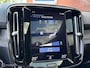 Volvo XC40 2.0 D4 AWD R-Design | Automaat | Schuif/kanteldak | Uitklapbare Trekhaak met 2100Kg trekgewicht!