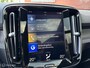 Volvo XC40 2.0 D4 AWD R-Design | Automaat | Schuif/kanteldak | Uitklapbare Trekhaak met 2100Kg trekgewicht!