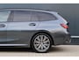 BMW 3-Serie Touring 320e M-Sport Business Edition Plus | 96% soh! | 50 Jahre | Trekhaak | Stoelverwarming | Camera | Leer | DAB+