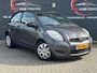 Toyota Yaris 1.3 VVTi Comfort 1e Eigenaar | 6bak | El.ramen | Nap | Apk