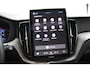 Volvo XC60 T6 Plus Black Edition AWD | Trekhaak | Panoramadak | Sporstoelen | Snel Leverbaar |