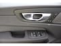 Volvo XC60 T6 Plus Black Edition AWD | Trekhaak | Panoramadak | Sporstoelen | Snel Leverbaar |