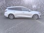 Ford Focus Wagon 1.0 EcoBoost Hybrid Titanium Automaat 155PK, carplay, all season banden, navi, climate + cruise control, prive glas, lm velgen.