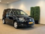 Volkswagen Caddy Rolstoelauto 3+1 of 5+0