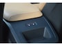 Volvo XC60 T6 Hybride AWD Plus Bright | 360° Camera | Ventilatiestoelen | Panoramadak | BLIS | Stuur en Stoel Verwarmd |