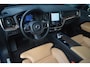 Volvo XC60 T6 Hybride AWD Plus Bright | 360° Camera | Ventilatiestoelen | Panoramadak | BLIS | Stuur en Stoel Verwarmd |