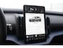 Volvo EX30 Single Motor Extended Range Plus 69 kWh / Adaptive Cruise Control / Harman Kardon / Stoelverwarming / Stuurverwarming / Achteruitrijcamera / Elektrische achterklep / Parkeersensoren V+A / Trekhaak elektrisch uitklapbaar