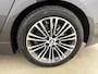 BMW 5-Serie Touring 530i High Executive Edition | 18" | Luchtvering | Panoramadak | Verwarmbare Sportstoelen | Head-Up | Trekhaak | Parkeercamera | Adaptieve Cruise | BLIS | Keyless