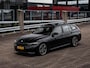 BMW 3-Serie Touring M340i xDrive High Executive M Sport B58 | Panoramadak | Laser LED | Driving Assistant Prof | Trekhaak | HUD | Keyless | Memory | Ambianceverlichting | 19" | Dealeronderhouden | incl. BTW